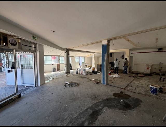 135M² RETAIL TO LET IN AUDAS ESTATE